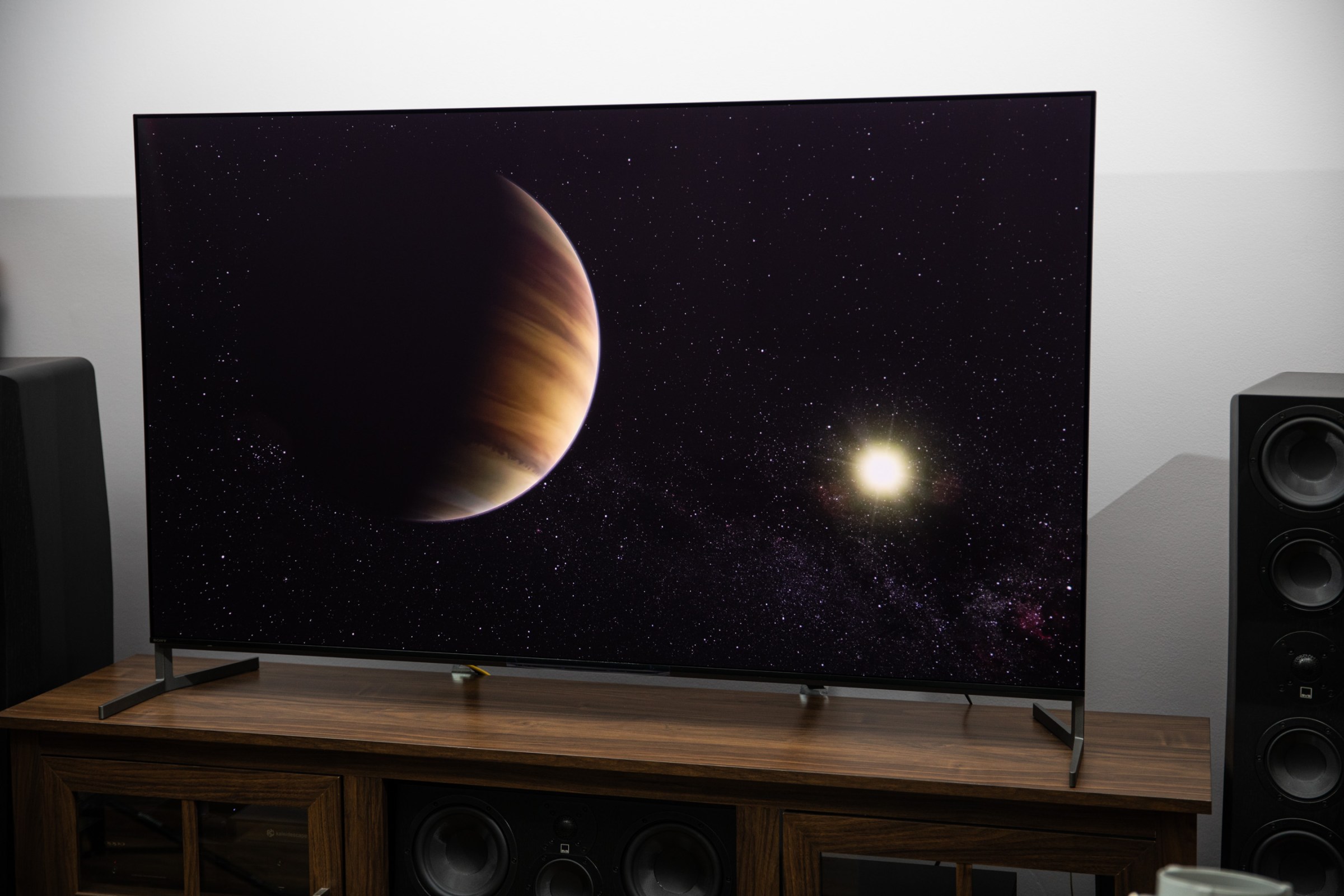 Görüntü kusursuz, renkler canlı, deneyim eşsiz