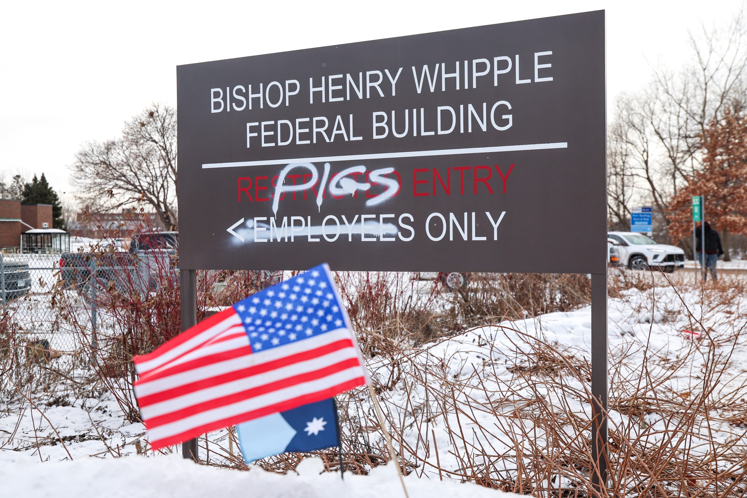 Gergin bekleyiş, endişe ve dayanışma Minneapolis'te