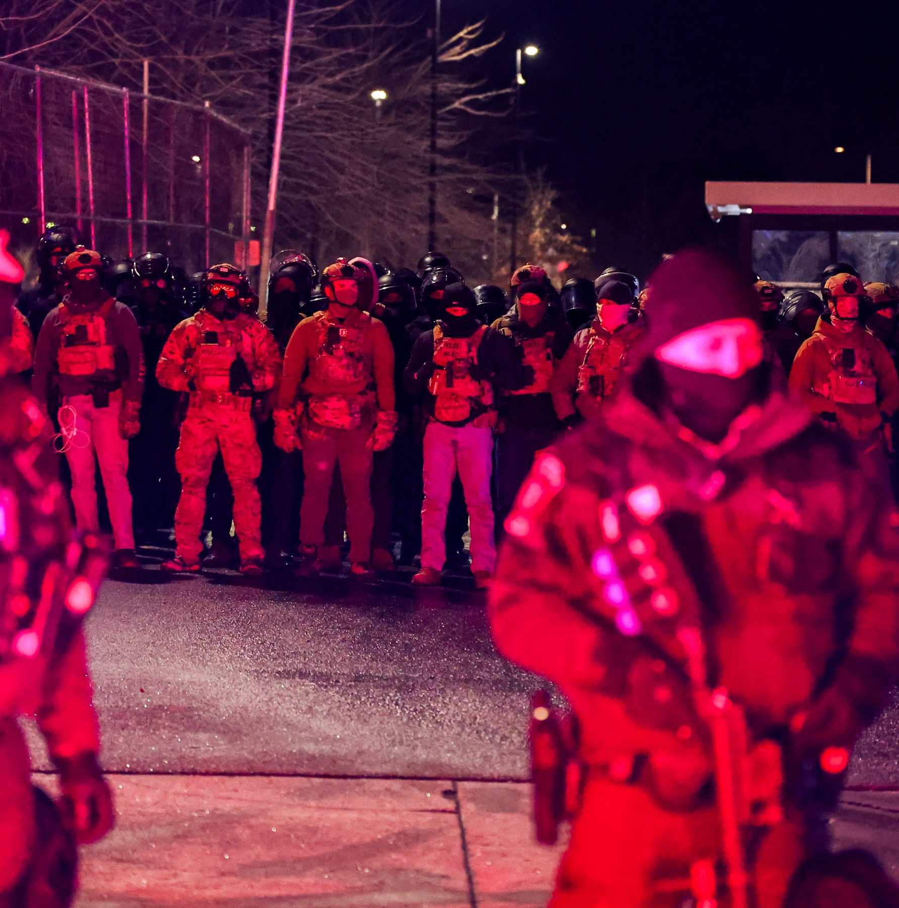 Minneapolis'te hayat koptu, iddialar havada uçuşuyor