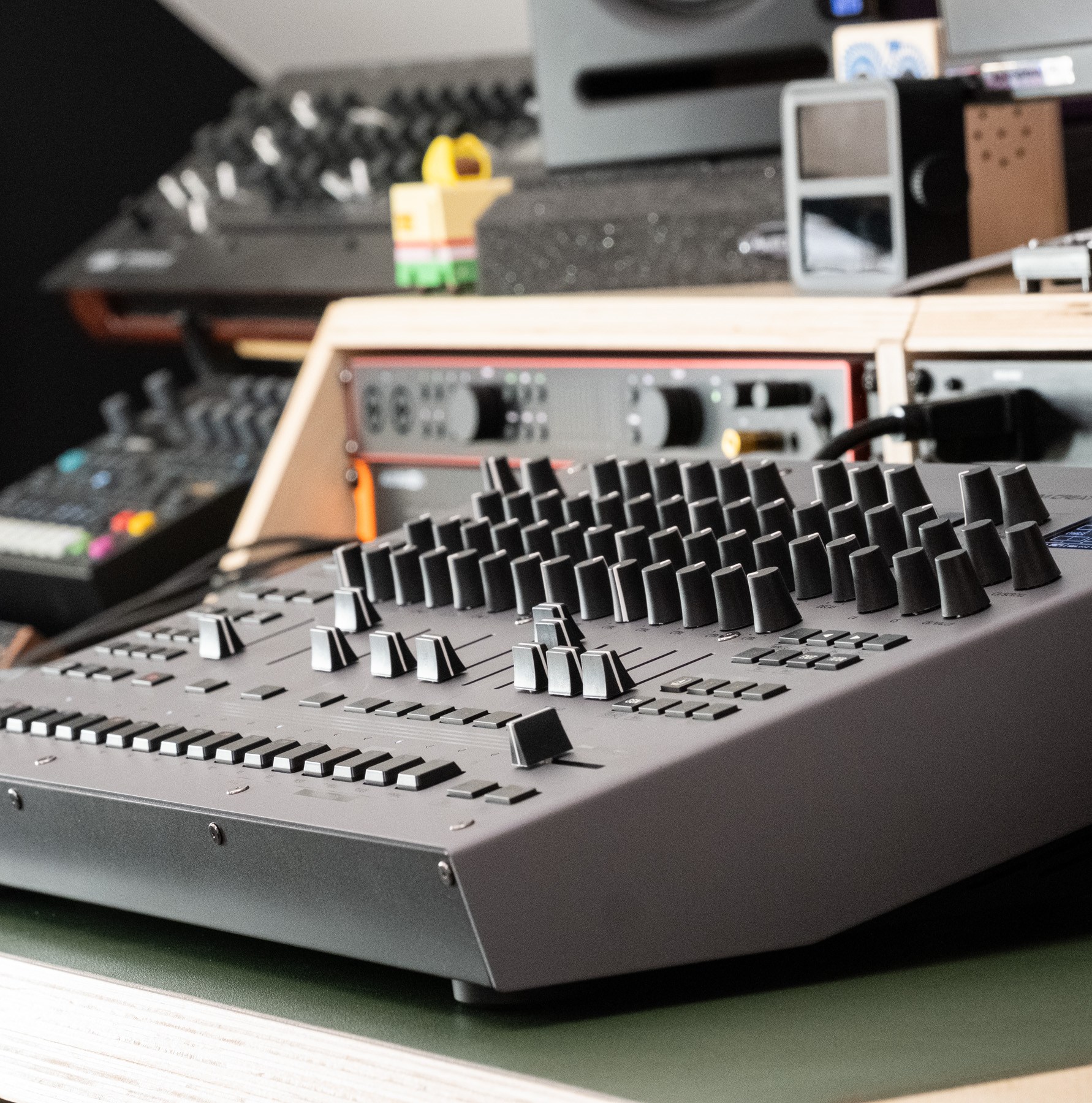 Analog ritim, 808'in ruhu, modern dokunuş, müzik yaratıcılığı