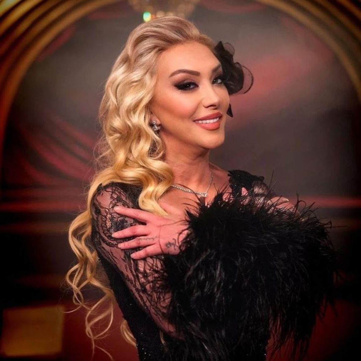 Güllü'nün ölümü magazin dünyasını yasa boğdu, soruları da beraberinde getirdi