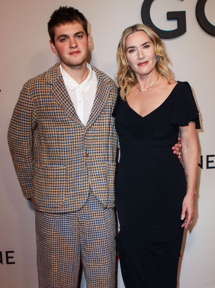 Ailesiyle gurur, başarıya saygı, eleştirilere açıklık