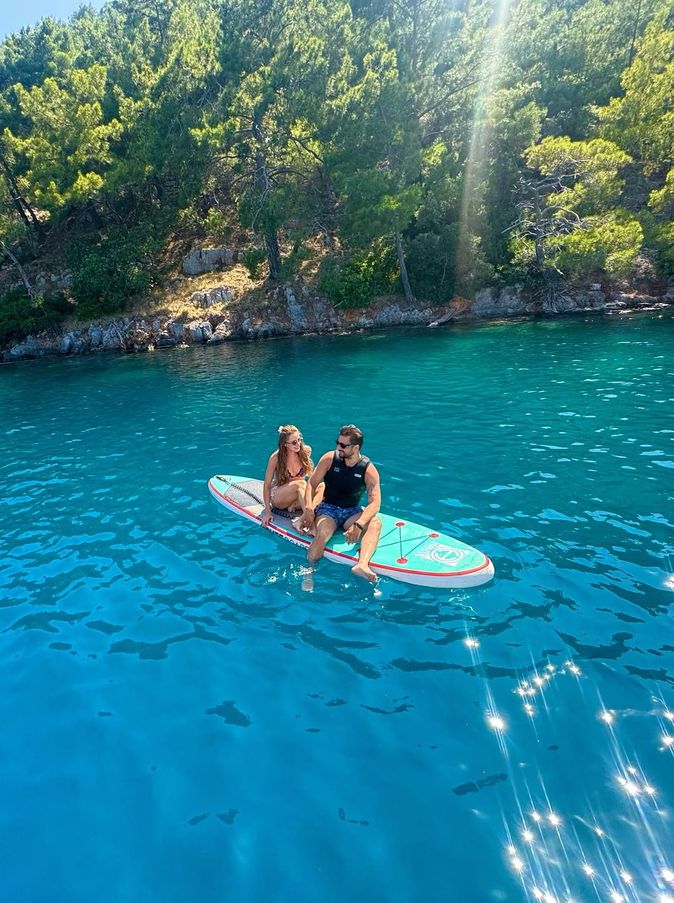 Güneş, deniz, kahkaha Yüzünüzde o tatlı tebessüm hiç solmasın
