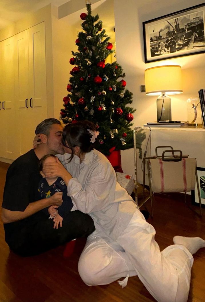 Ailecek mutluluk, yeni yılın neşesi yüzlerden taştı