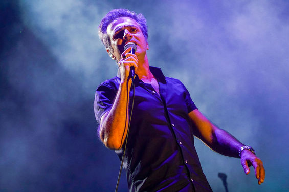 Gençlik, beklenti, hayal kırıklığı, kopuş, sorgulama, yalnızlık