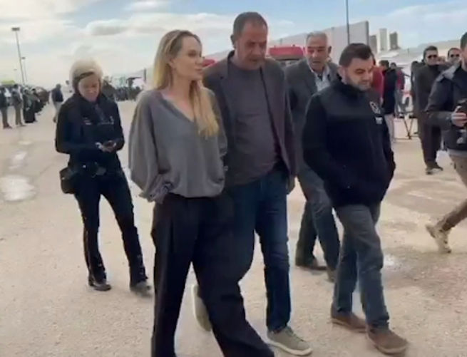 Umut ışığı, acıları görmezden gelmek çözüm değil