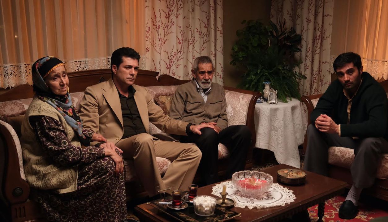 Geçmişin izleri, gerilim yükseliyor, karanlık sırlar açığa çıkıyor