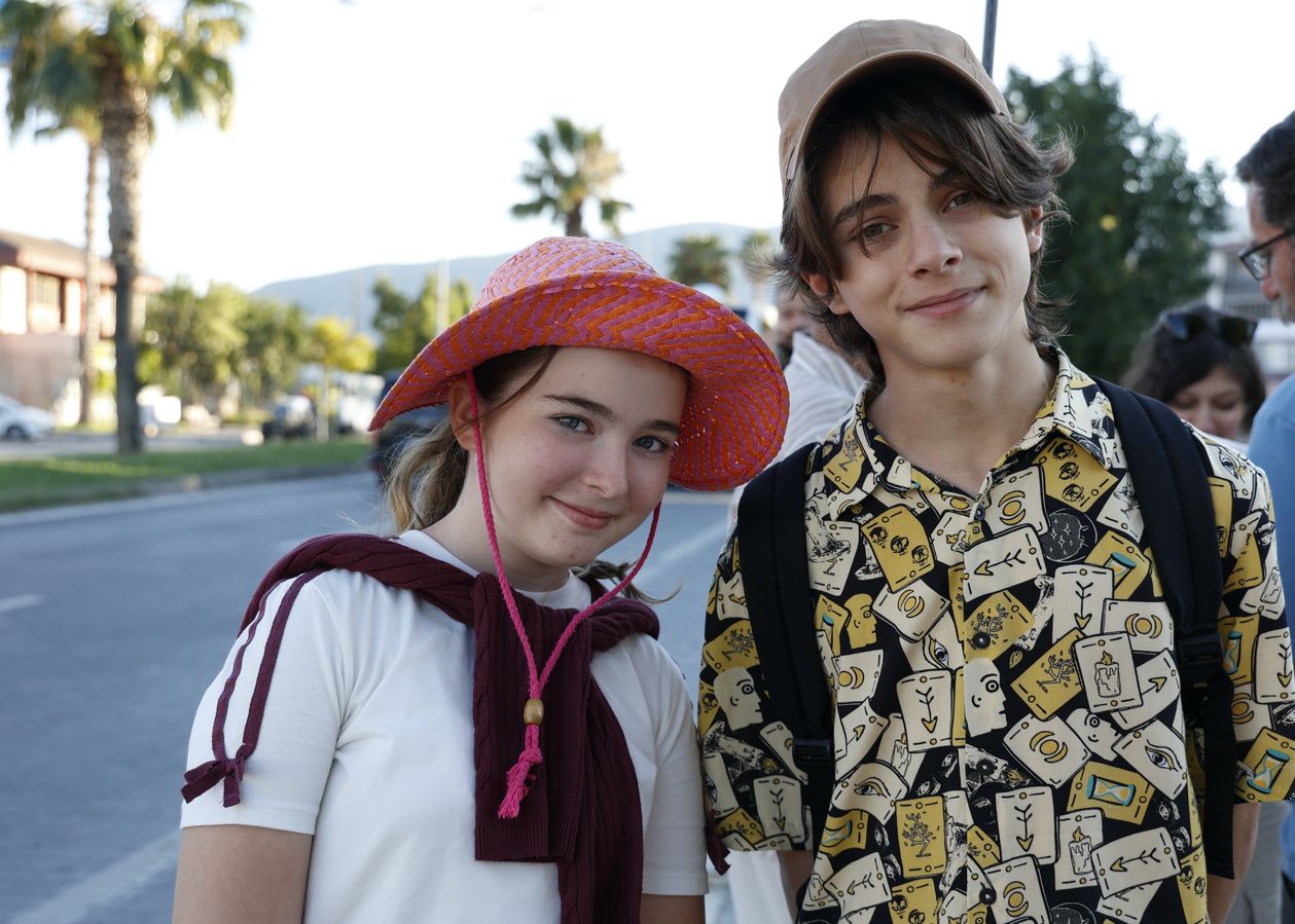 Antik taşlar fısıldıyor, macera başlıyor, genç kahramanlar!