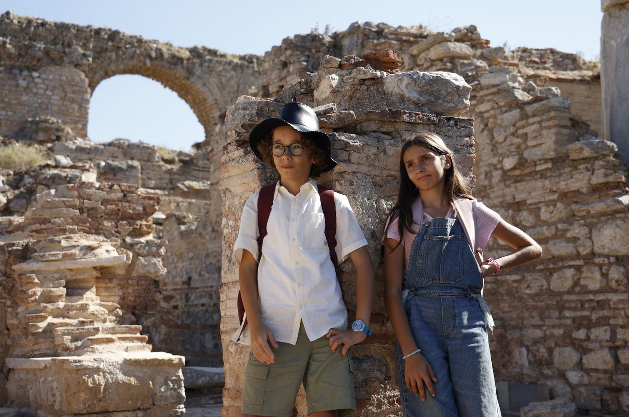 Antik taşlar fısıldıyor, macera başlıyor, keşfet!