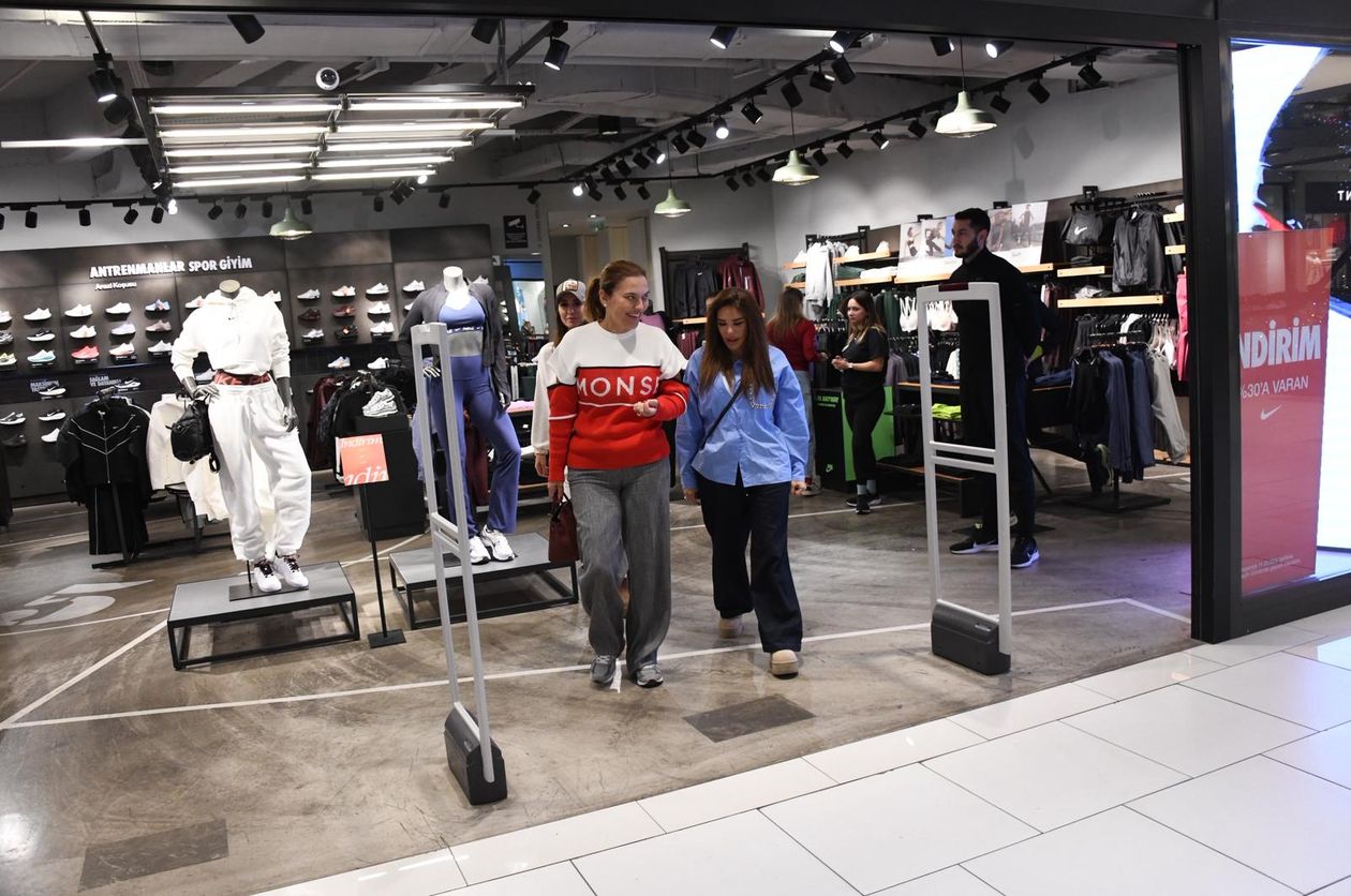 Gülüşler, anılar, yeni bir yılın coşkusu