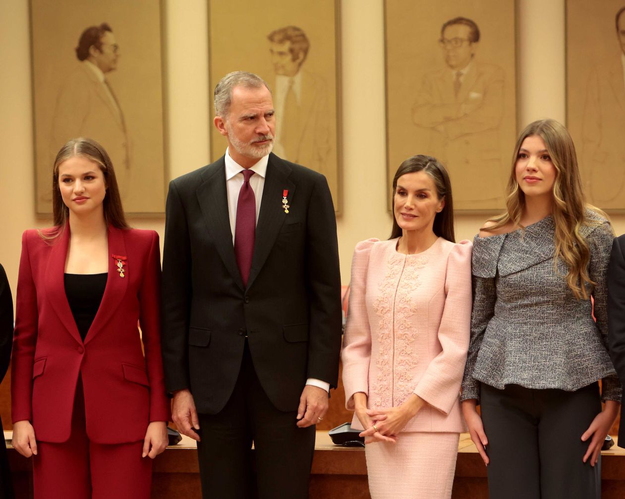 Kraliçenin adıyla dolandırıcılık, dikkatli olunmalı