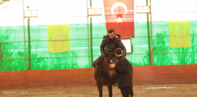 Kamera arkası, iddialar, açıklamalar, gerilim, oyuncular