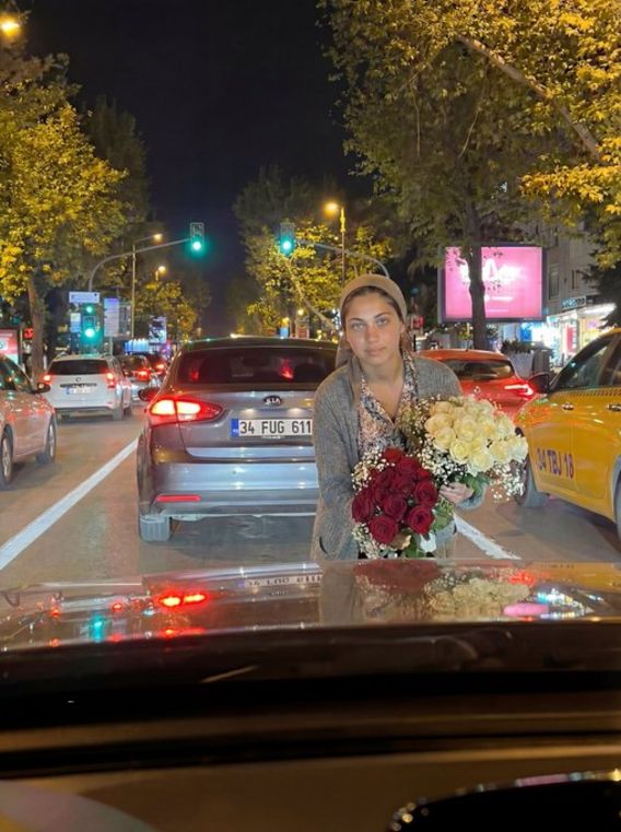 Yapay zeka, gerçeklik yanılsaması, sahte güzellik, dikkat çekme çabası