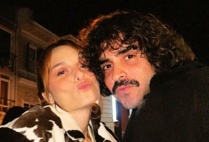 Gülüşler, bakışlar, aşk kokan anlar böylece yakalandı