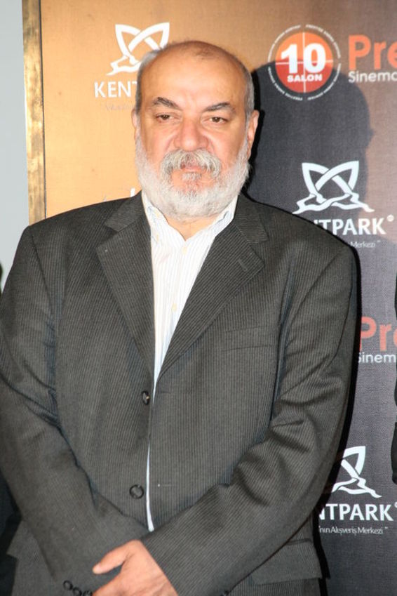 Gözyaşları, vedalar, ışıklar söndü, sanat eksildi