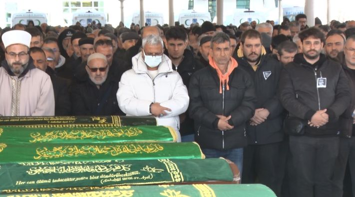 Gözyaşları, vedalar, ışıklar söndü, sahne boş kaldı