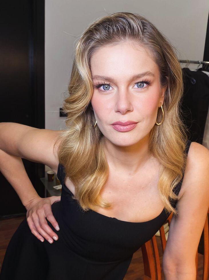 Doğallık, samimiyet ve annelik halleriyle parlıyor