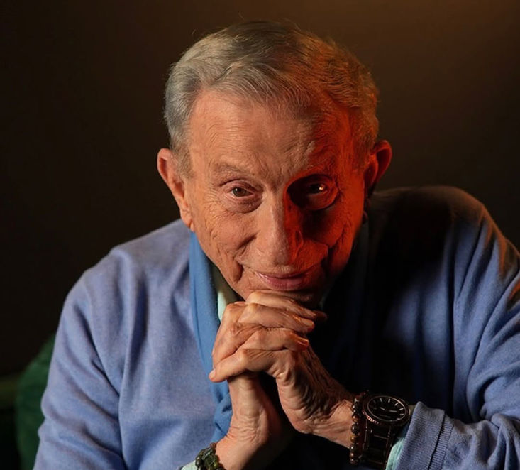 Usta sanatçı yaşıyor, haberler asılsız, aile yalanladı