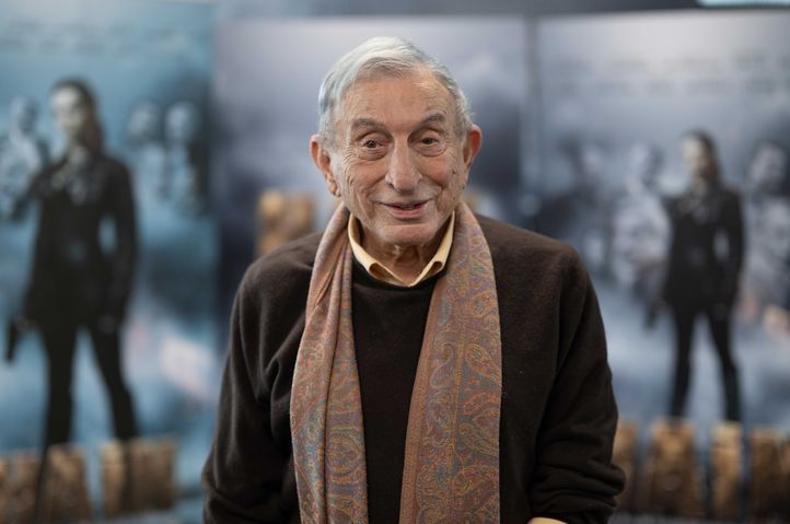 Usta sanatçı yaşıyor, haberler asılsız, aile yalanladı