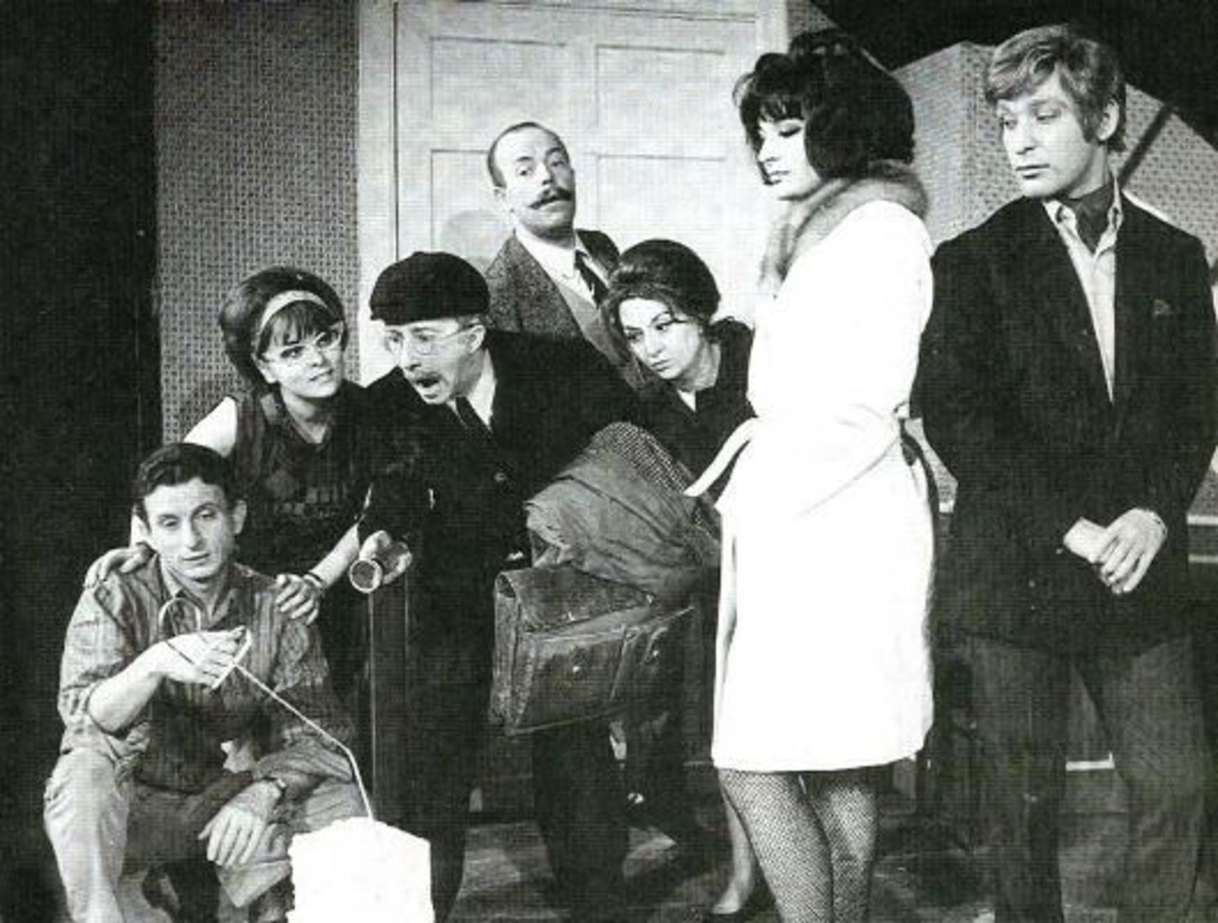 Yaşam devam ediyor, dedikodular değil