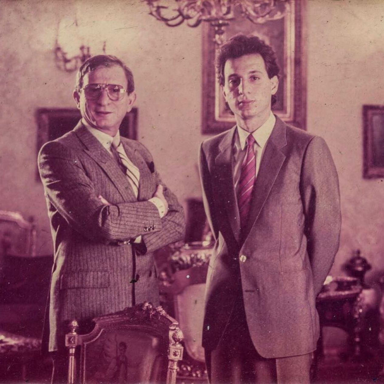 Yaşam devam ediyor, haberler dikkatle kontrol edilmeli