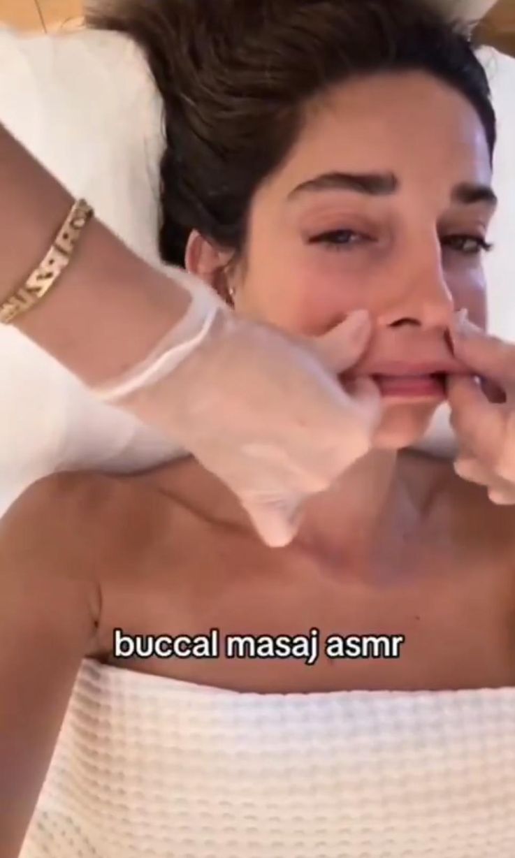 Gülüşe ışıltı, yüzüne ferahlık!