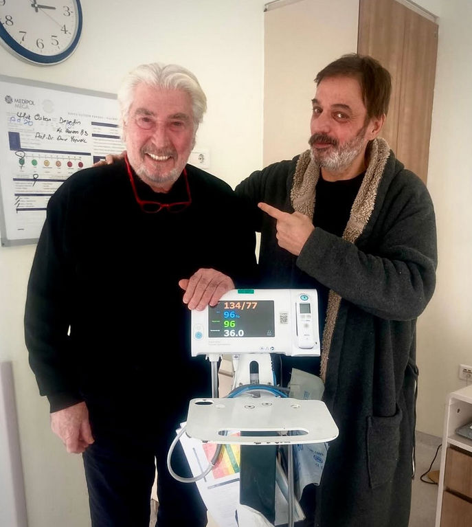 Dostluk, destek, umut ve bir arada olma anı