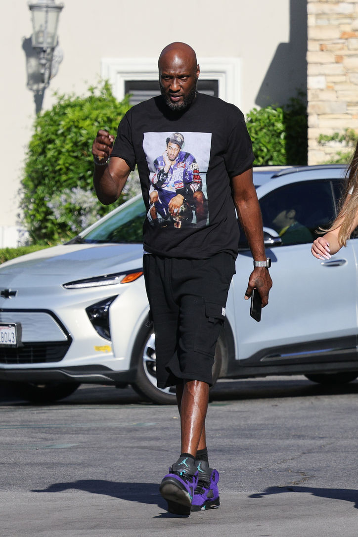 Yol tutuşu kayıp, geçmişin izleri peşinde