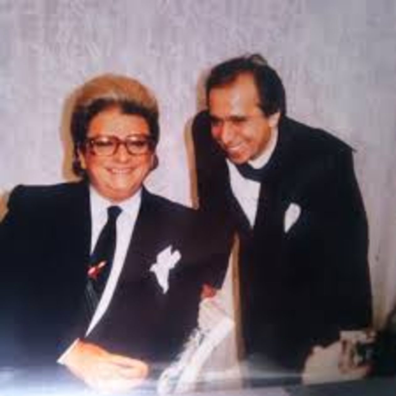 Moda dünyası yaslı, iki dev isim birden aramızdan ayrıldı