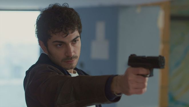 Sürprizler, gerilim ve ihanetler dorukta!