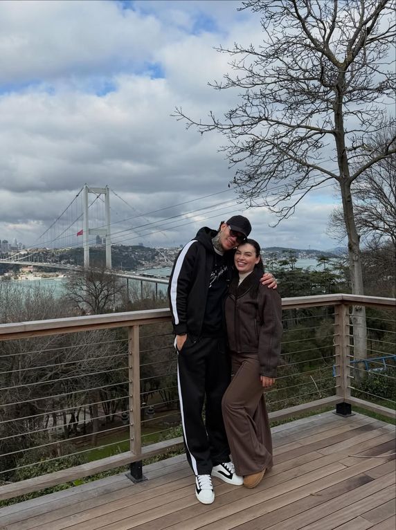 İstanbul rüzgarında adrenalin coşkusu, eşle birlikte unutulmaz anlar