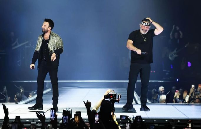 Dostluk, müzik ve kahkaha bir araya geldi