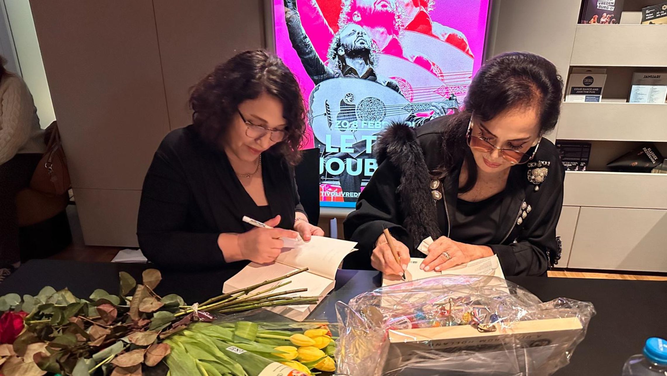 Hollanda'da Türk sinemasının sultanı, hayranlarıyla buluştu