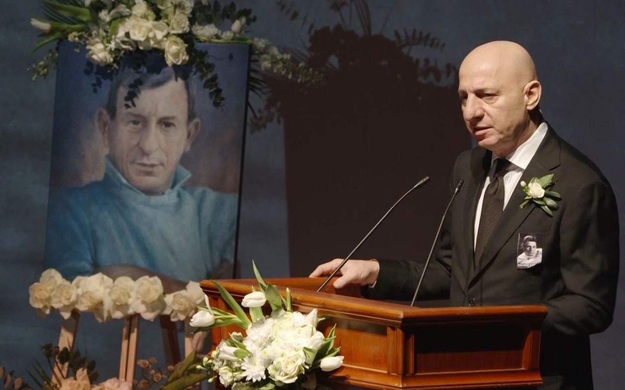 Perde kapandı, ışıklar söndü, tiyatro dünyası ağladı