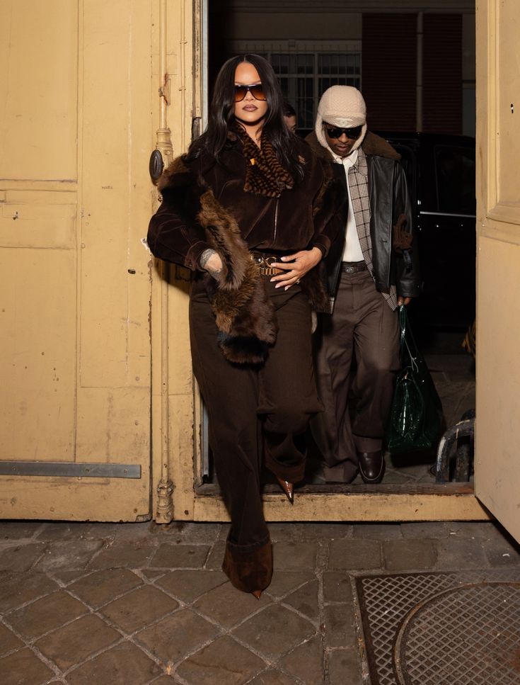 Aşk, stil ve Paris rüzgarı bir araya geldi