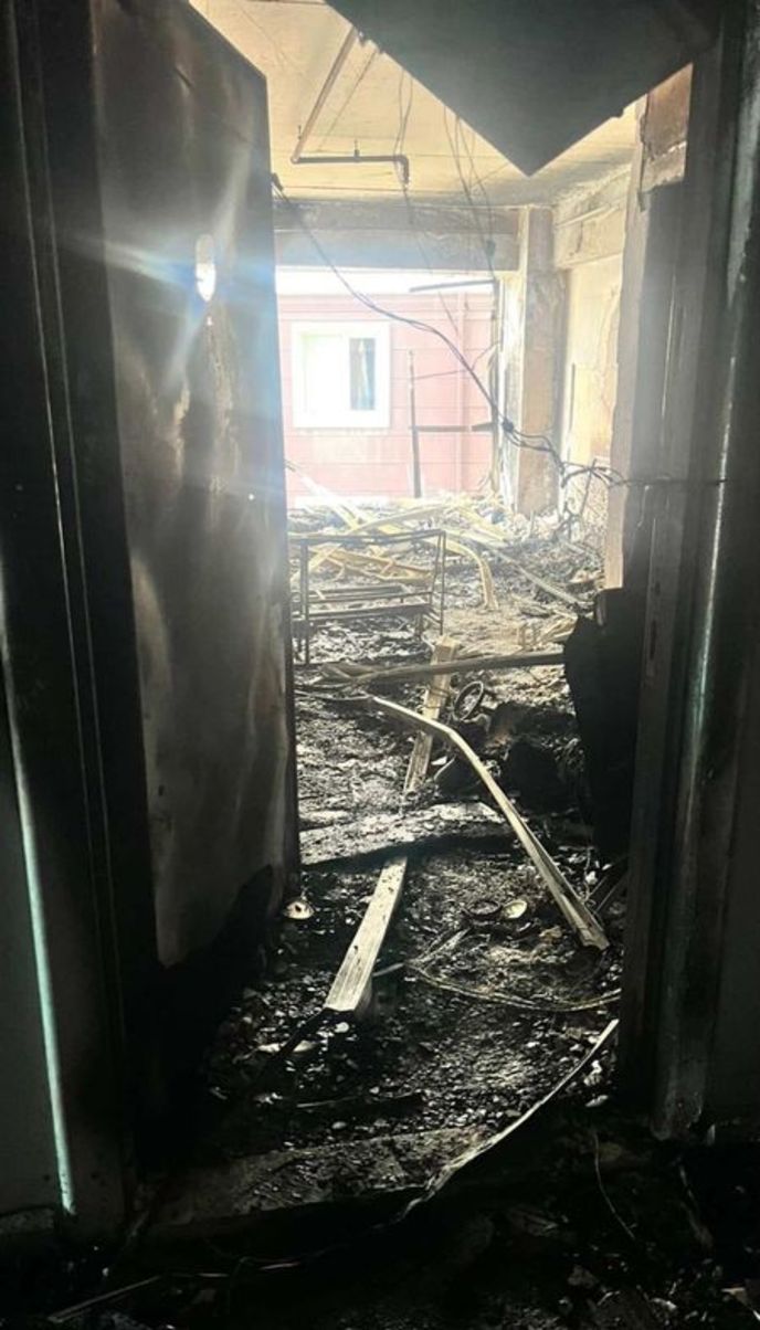 Ateş, aşkın soğuk yüzüyle dans etti, ev küle dönmekten kurtuldu