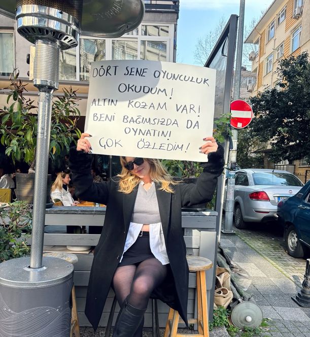 Hayaller, özlem, pankart, oyunculuk, altın koza, bağımsızlık