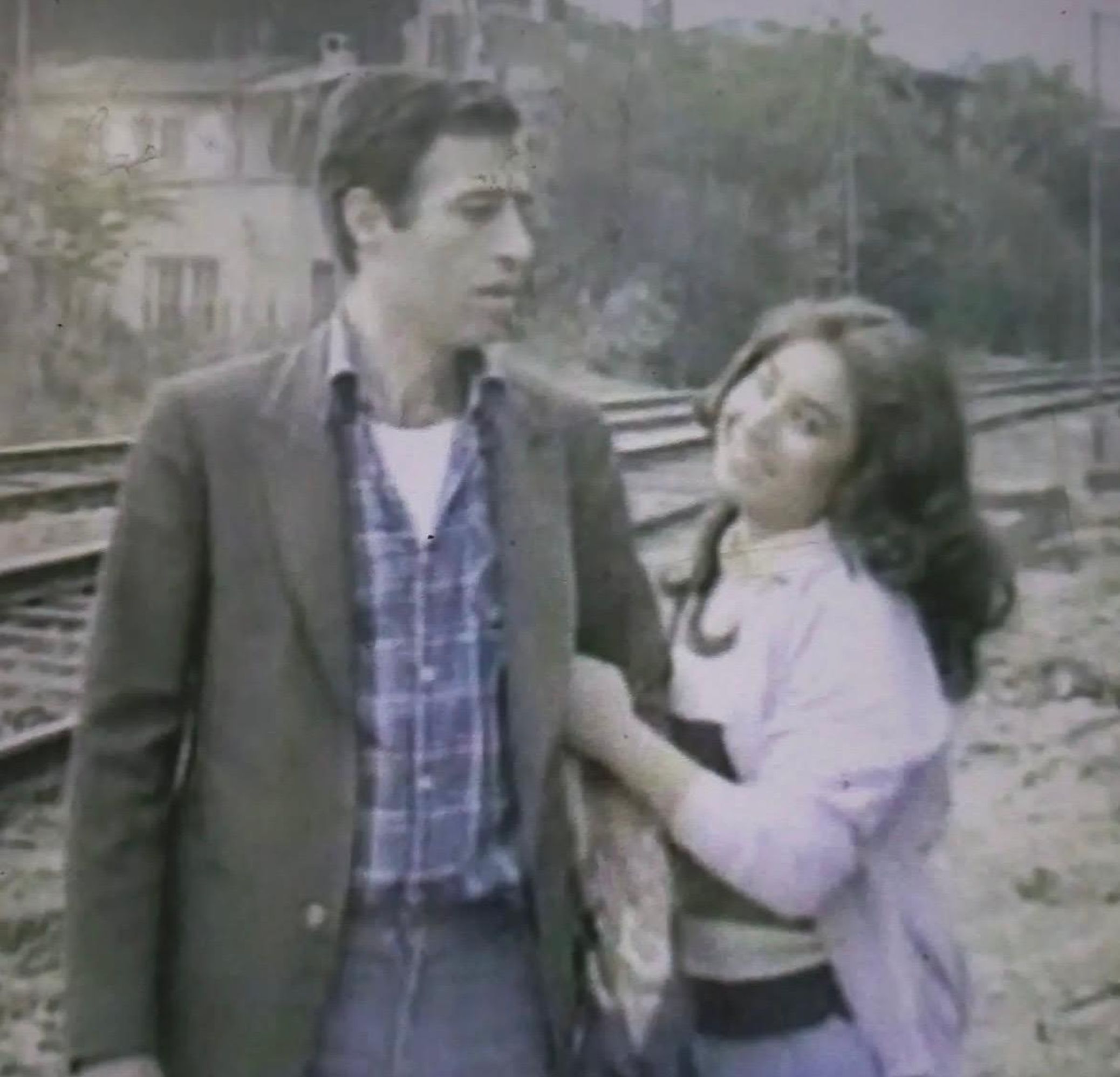 Yılların yüzü solgun, umut bir ışık hüzmesi