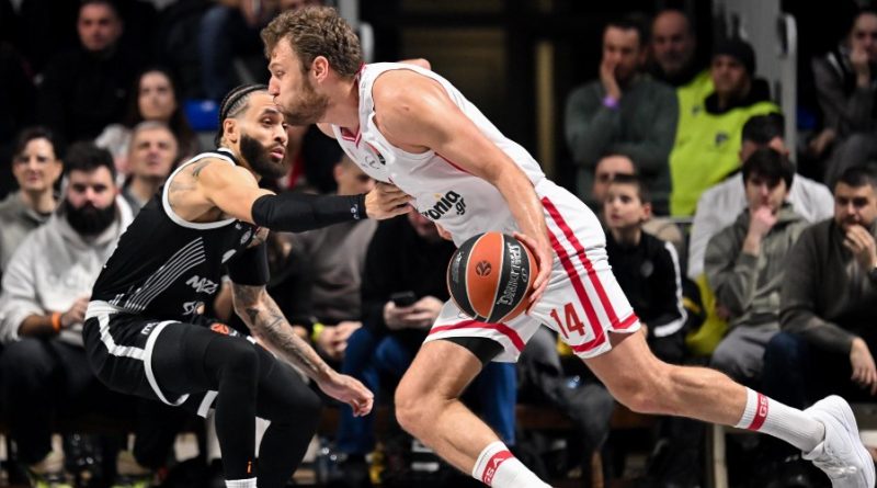 Yunan devi, Sırp rakibine geçit vermedi