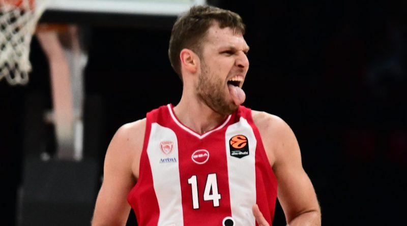 Vezenkov'un sayıları, Olympiacos'un Maccabi'ye karşı galibiyetini getirdi