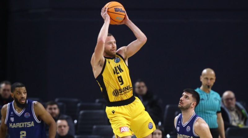 AEK galip, Şampiyonlar Ligi'ne coşkuyla başladı!