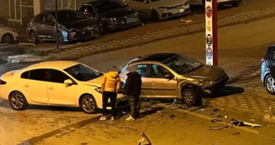 Kaza anı, telaş, siren sesleri, trafik sıkışıklığı