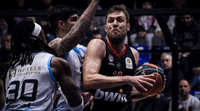 Ward'ın üçlü dublesi, Olympiacos'u zafere taşıdı, Vezenkov elendi