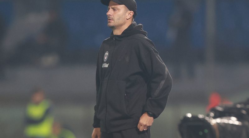 Genç forvet, yeni arenada sağlık kontrolünden geçti