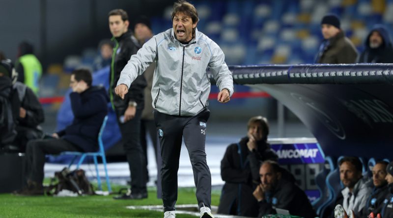 Sakatlıklar Napoli'yi zorluyor, Chelsea maçı belirsiz