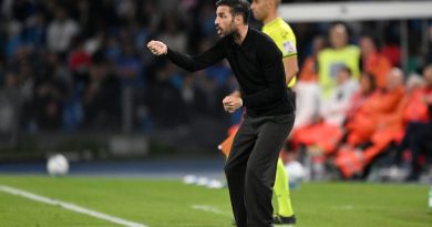 Eleştirilere karşı De Zerbi'den Fabregas'a destek