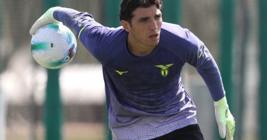 Kaleci Mandas Bournemouth'a, Lazio'ya büyük kazanç sağlıyor