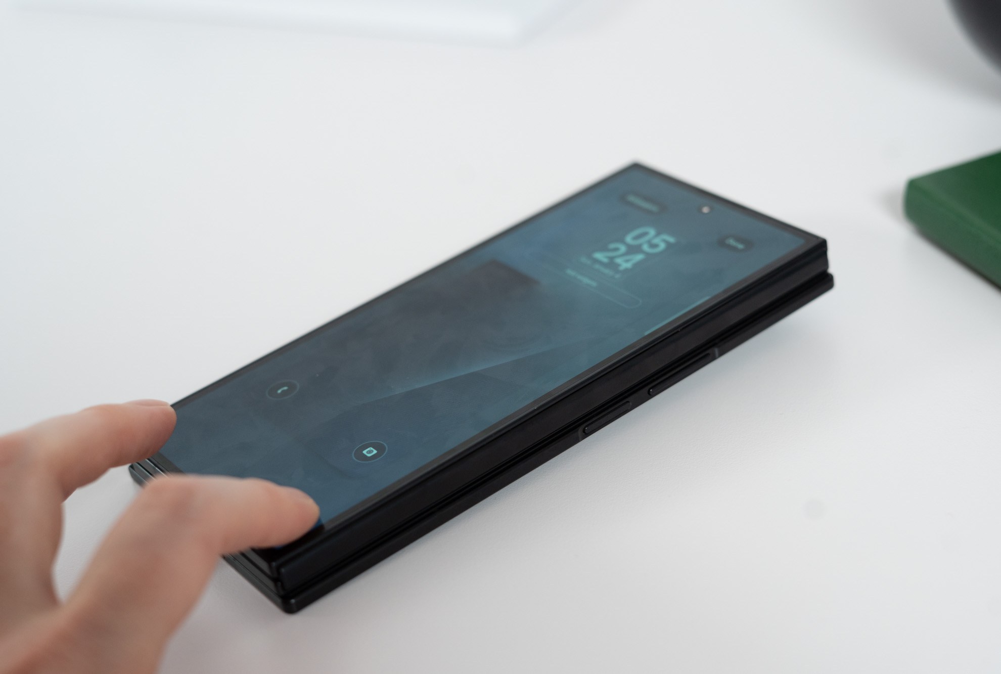 Katlan, aç, dönüştür: Samsung'un yenilikçi katlanabilir ekranı