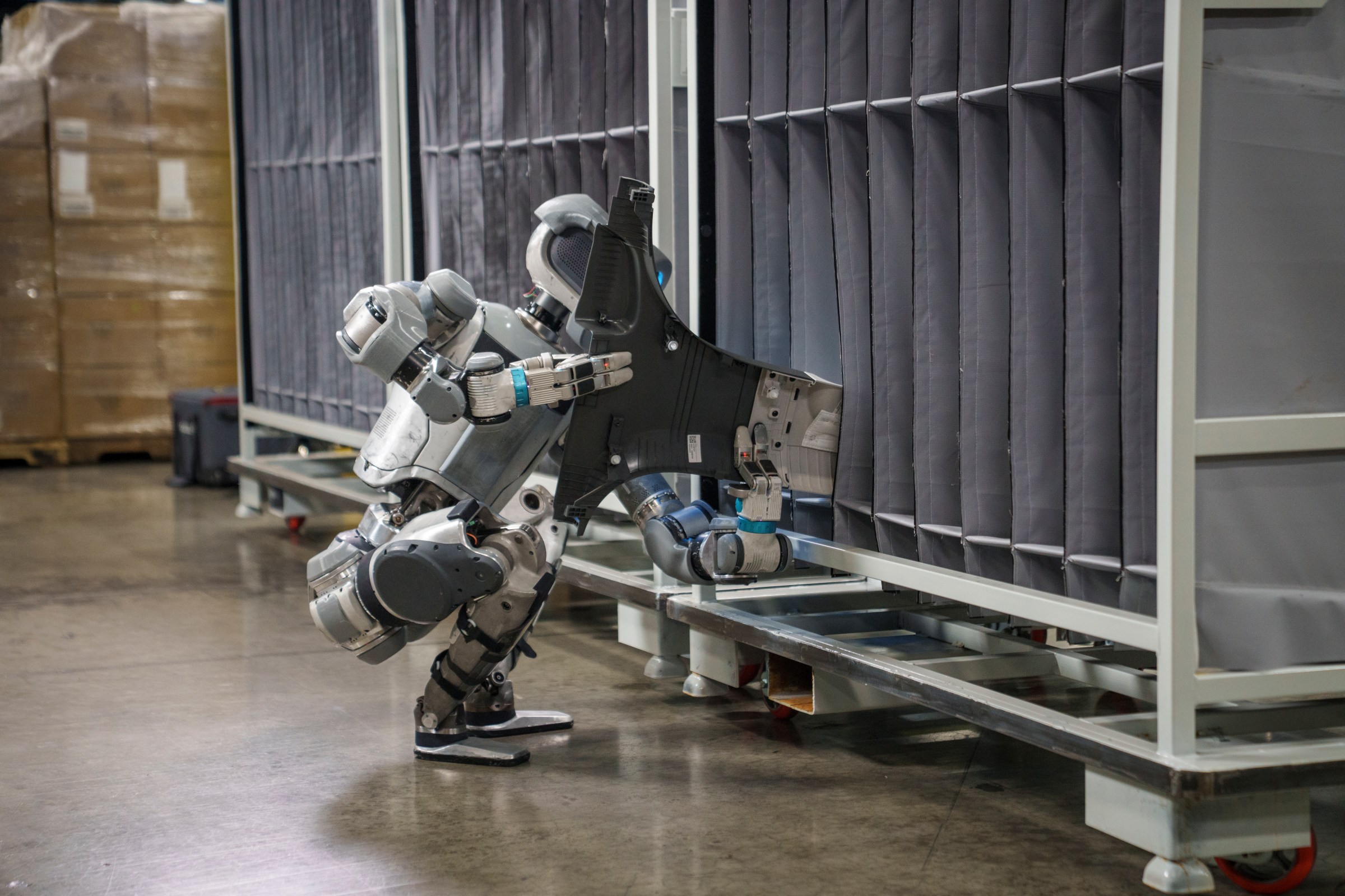 Çalışkan robot, geleceğin fabrikalarında devrim yaratacak