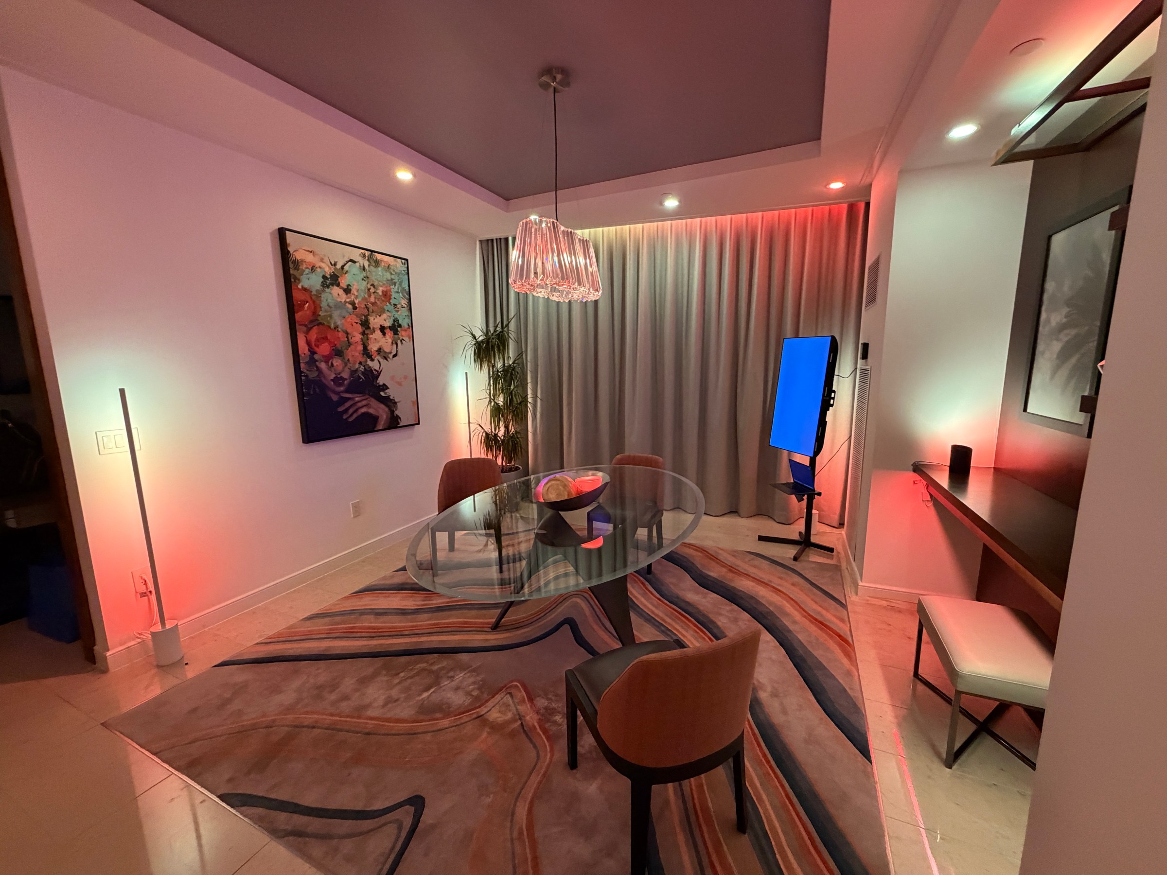 Evde akıllı ışık, mekanla uyum içinde, kişisel tasarım